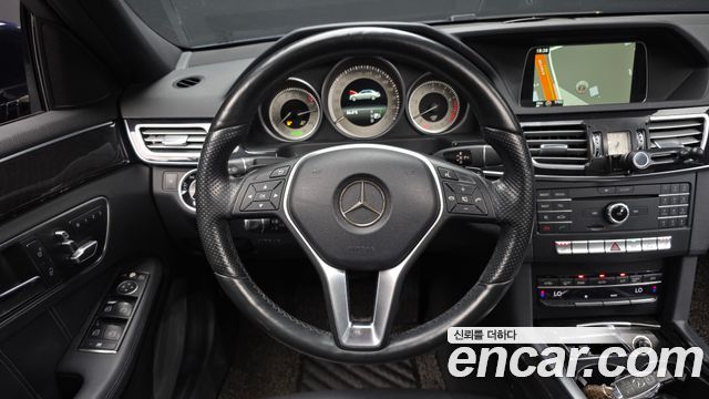 Mercedes-Benz E-Class (W212) E300 4MATIC Avantgarde 2016 — фото 13