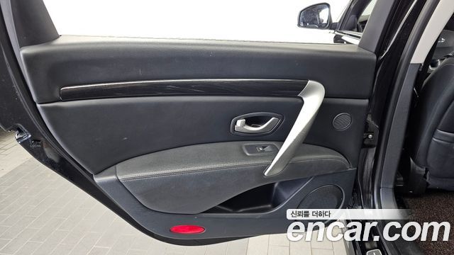 Renault Korea SM7 Nova LPLI 2.0 LPe Disabled 2017 — фото 25