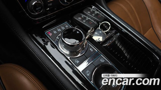 Jaguar XJ 3.0D Premium Luxury LWB X351 2018 — фото 9
