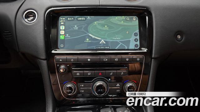 Jaguar XJ 3.0D Premium Luxury LWB X351 2018 — фото 18