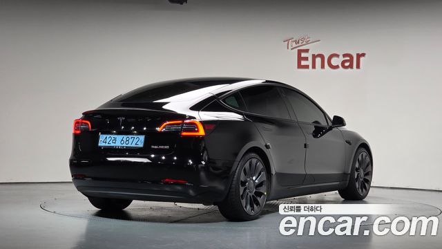 Tesla Model 3 Performance AWD 2021 — фото 2
