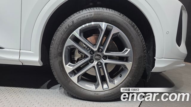 Audi Q5 (80A) 40 TFSI Quattro Sportback Advanced 2025 — фото 21