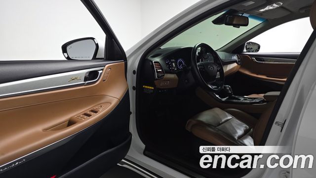 Hyundai Grandeur (IG) 3.0 Exclusive Special 2019 — фото 10