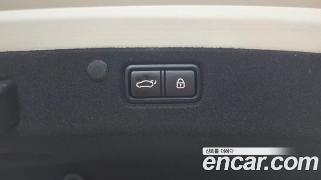 Hyundai Grandeur (IG) 3.0 Exclusive Special 2019 — фото 28