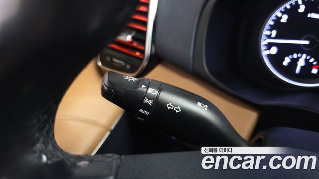 Hyundai Grandeur (IG) 3.0 Exclusive Special 2019 — фото 35