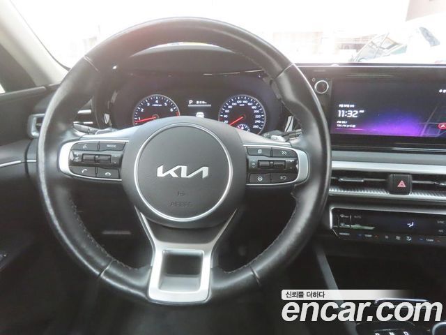 Kia K5 (III) 2.0 Prestige 2022 — фото 21