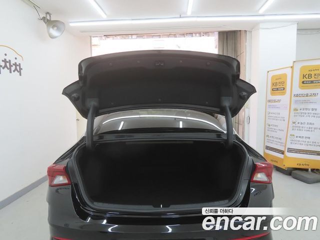 Kia K5 (III) 2.0 Prestige 2022 — фото 23