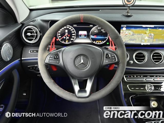 Mercedes-Benz E-Class (W213) E300 4MATIC Avnatgarde 2018 — фото 17