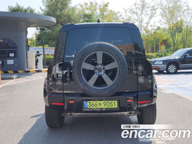 Land Rover Defender (L663) 110 P400 X 2026 — фото 4