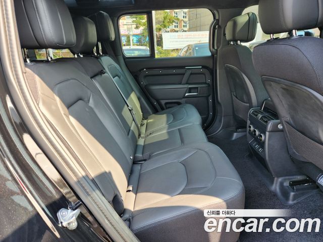 Land Rover Defender (L663) 110 P400 X 2026 — фото 10