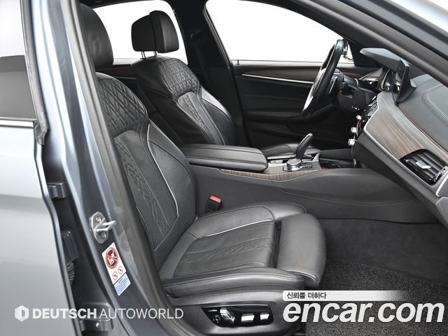 BMW 5 Series (G30) 530i xDrive M Sport Package Plus 2017 — фото 9