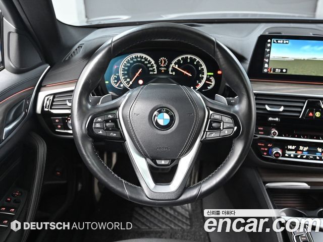 BMW 5 Series (G30) 530i xDrive M Sport Package Plus 2017 — фото 16