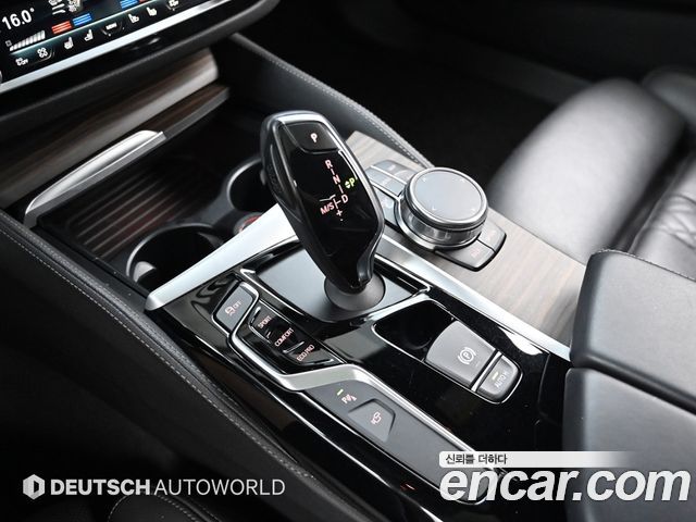 BMW 5 Series (G30) 530i xDrive M Sport Package Plus 2017 — фото 17