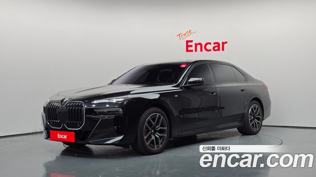 BMW 7 Series (G70) 740i xDrive M Sport