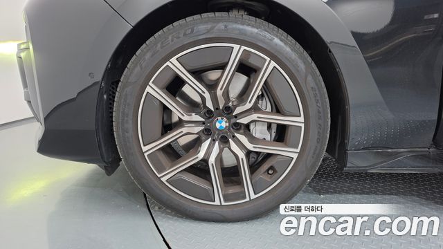 BMW 7 Series (G70) 740i xDrive M Sport 2025 — фото 5