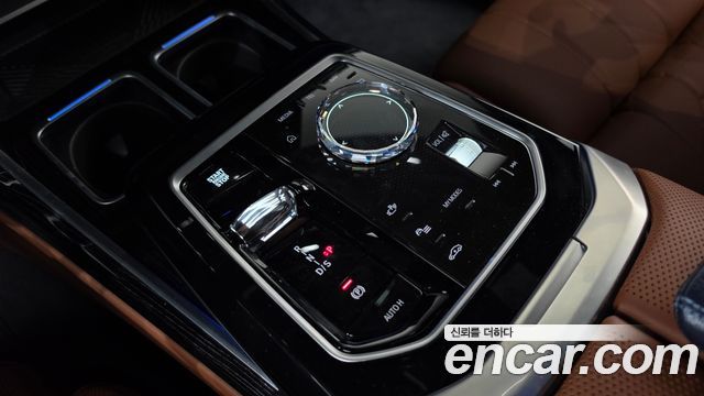 BMW 7 Series (G70) 740i xDrive M Sport 2025 — фото 9