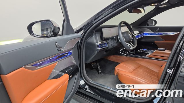 BMW 7 Series (G70) 740i xDrive M Sport 2025 — фото 10
