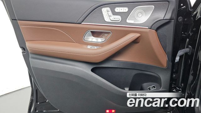 Mercedes-Benz GLS-Class (X167) GLS580 4MATIC 2024 — фото 30