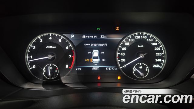 Genesis EQ900 3.3 T-GDI AWD Luxury 2016 — фото 8