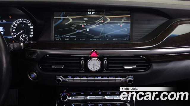 Genesis EQ900 3.3 T-GDI AWD Luxury 2016 — фото 17