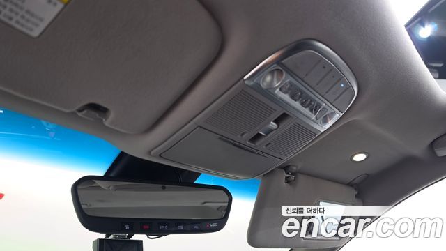 Genesis EQ900 3.3 T-GDI AWD Luxury 2016 — фото 35