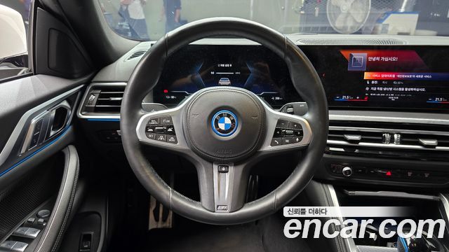 BMW i4 eDrive40 M Sports 2022 — фото 13
