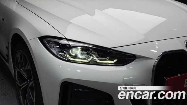 BMW i4 eDrive40 M Sports 2022 — фото 22