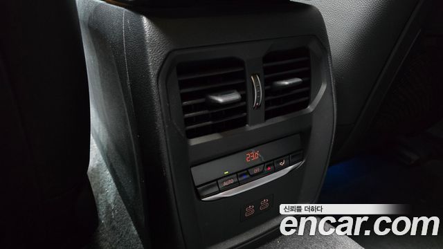 BMW i4 eDrive40 M Sports 2022 — фото 32