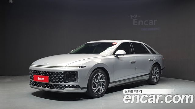 Hyundai Grandeur (GN7) 2,5 Gasoline 2WD Exclusive 2023 — фото 1