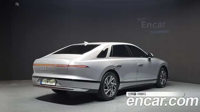 Hyundai Grandeur (GN7) 2,5 Gasoline 2WD Exclusive 2023 — фото 2