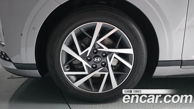 Hyundai Grandeur (GN7) 2,5 Gasoline 2WD Exclusive 2023 — фото 5