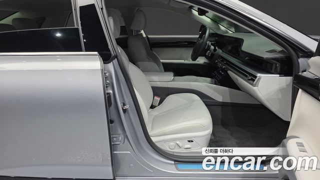 Hyundai Grandeur (GN7) 2,5 Gasoline 2WD Exclusive 2023 — фото 11