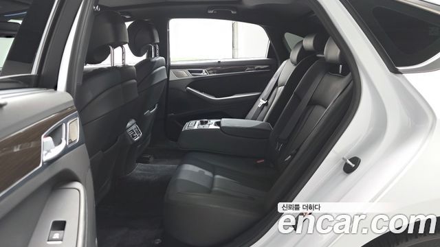 Genesis G80 3.3 GDI AWD Premium Luxury 2019 — фото 12