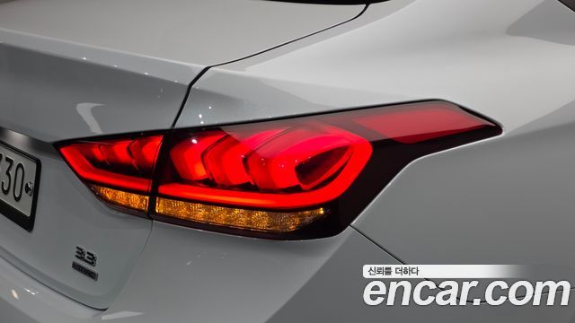 Genesis G80 3.3 GDI AWD Premium Luxury 2019 — фото 23