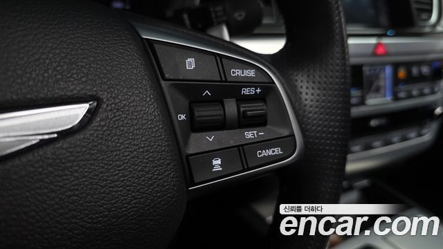 Genesis G80 3.3 GDI AWD Premium Luxury 2019 — фото 35
