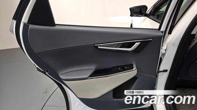 Kia EV6 Long Range Earth 2022 — фото 31