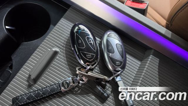 Hyundai Staria HEV 1.6 Lounge 7-Seater Inspiration 2025 — фото 20