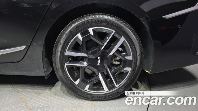 Kia K8 2.5 Gasoline 2WD Noblesse 2025 — фото 21