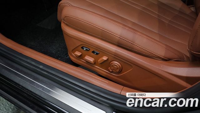 Kia K8 2.5 Gasoline 2WD Noblesse 2025 — фото 35