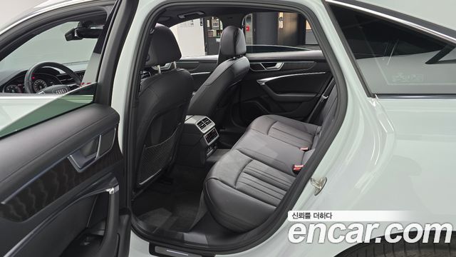 Audi A6 (C8) 40 TDI Premium 2022 — фото 11