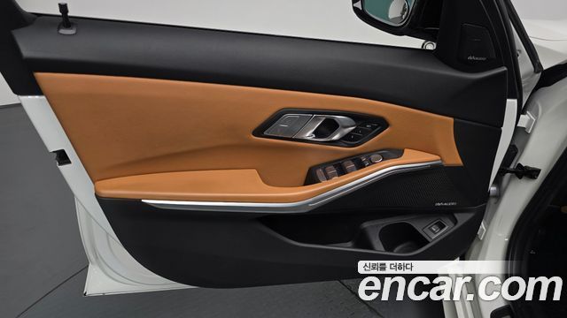 BMW 3 Series (G20) 320d Touring M Sport 2023 — фото 24