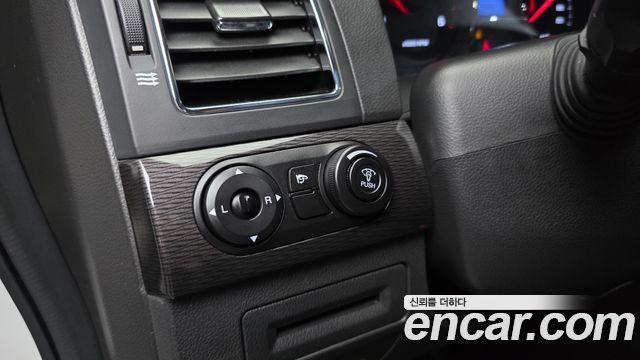 Chevrolet Captiva 4WD LT 2015 — фото 28