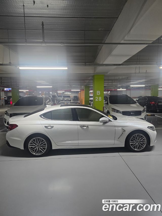 Genesis G70 2.2D Elite 2019 — фото 2