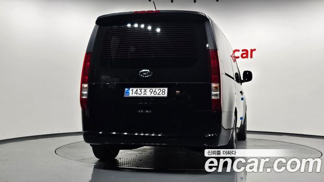 Hyundai Staria Tourer 9-Seater Modern 2023 — фото 4