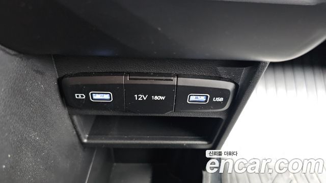 Hyundai Staria Tourer 9-Seater Modern 2023 — фото 13