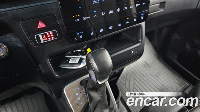 Hyundai Staria Tourer 9-Seater Modern 2023 — фото 29