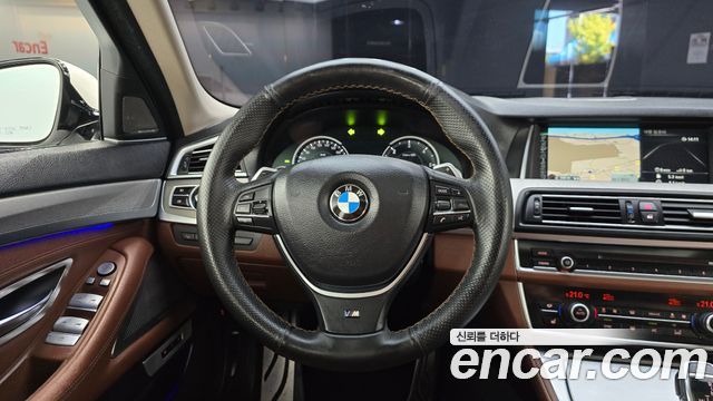 BMW 5 Series (F10) 530d xDrive M Aero Dynamic 2015 — фото 12
