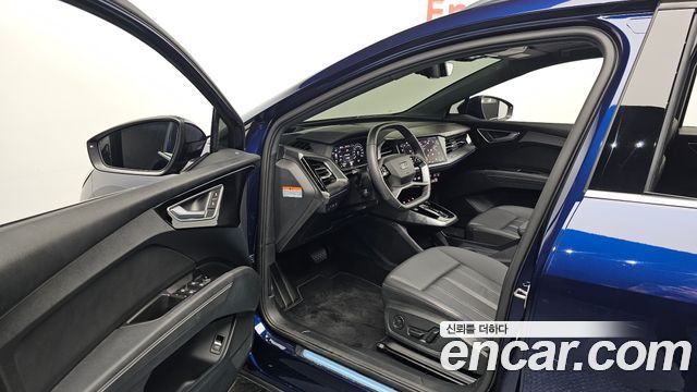 Audi Q4 e-tron (F4) 45 Premium 2025 — фото 10