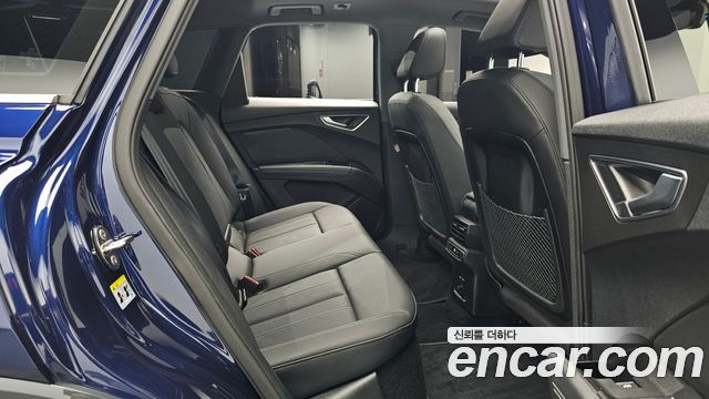 Audi Q4 e-tron (F4) 45 Premium 2025 — фото 11