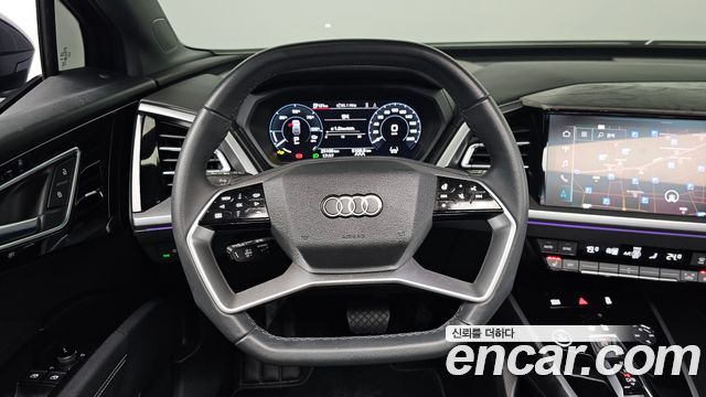 Audi Q4 e-tron (F4) 45 Premium 2025 — фото 13